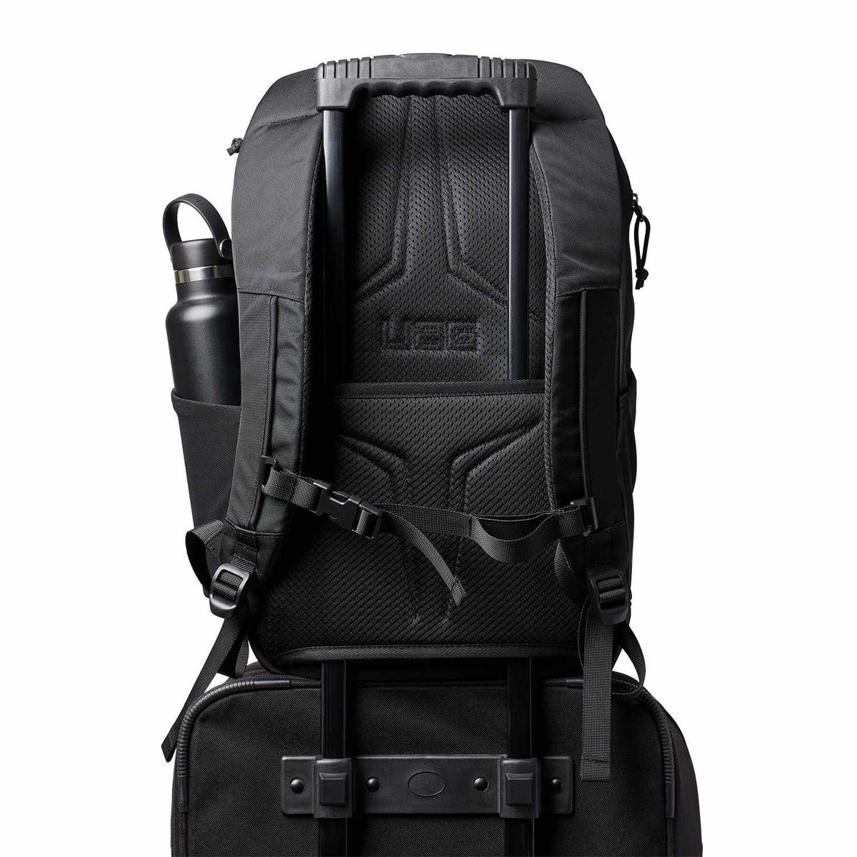 UAG Dryout 22L Dual-Strap Backpack Black