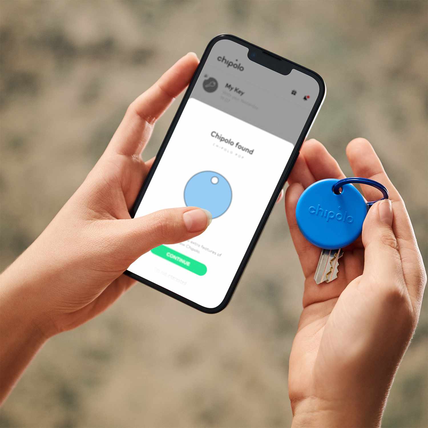 Chipolo POP Tracking Tag (Works with Google’s Find My Device or Apple Find My) Blue