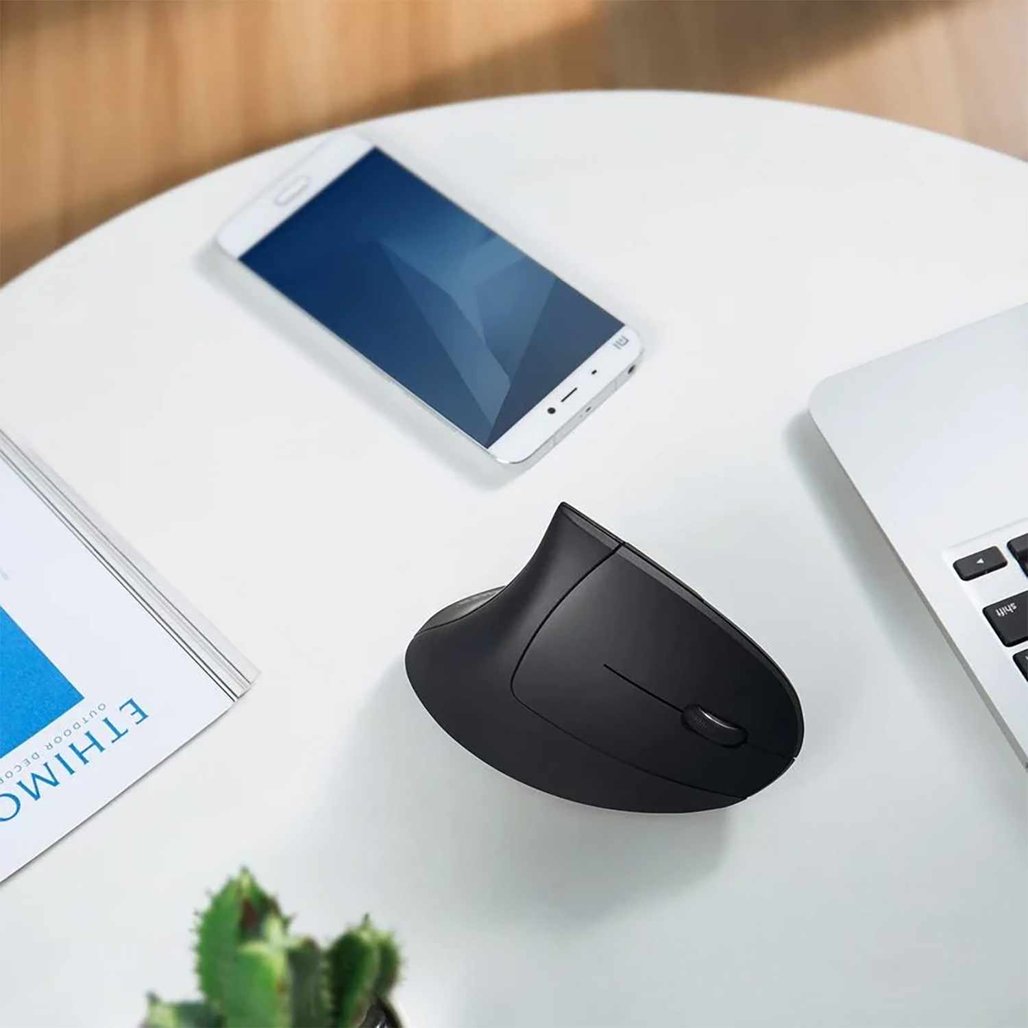 Anker 2.4G Wireless Vertical Ergonomic Optical Mouse Black